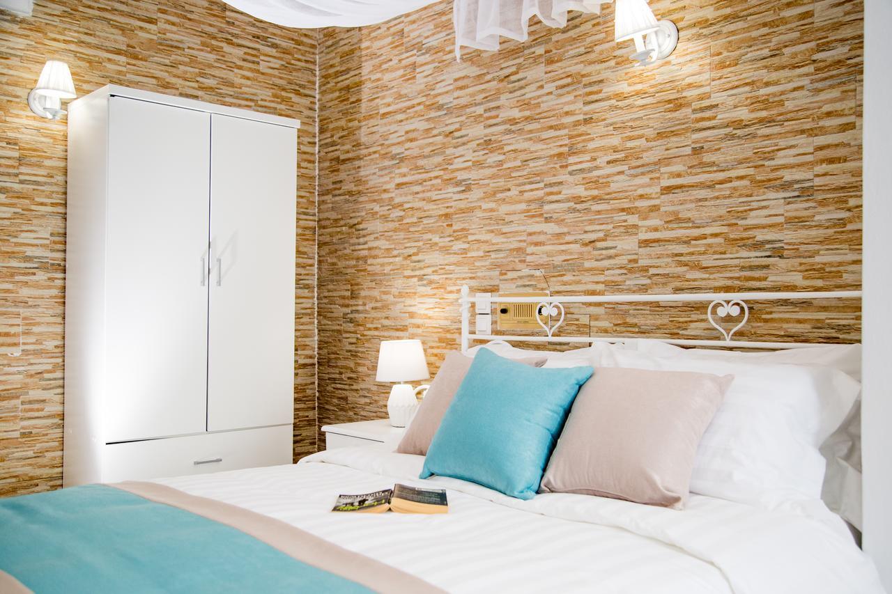 Kafieris View Aparthotel Фиростефани Екстериор снимка